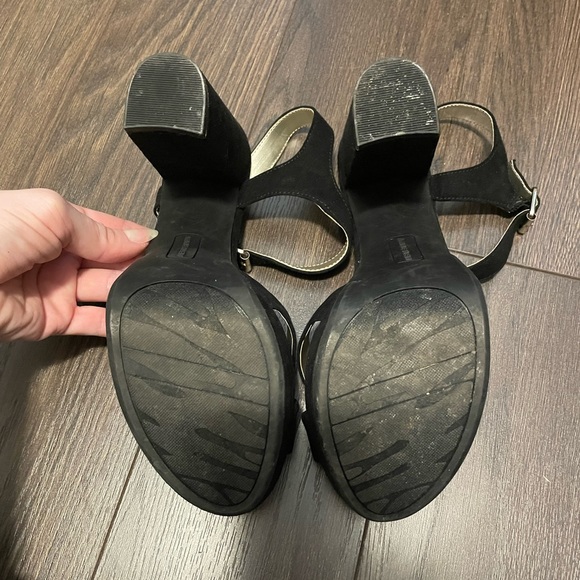 Anne Klein Women's Lalima Sandal - Picture 3 of 5